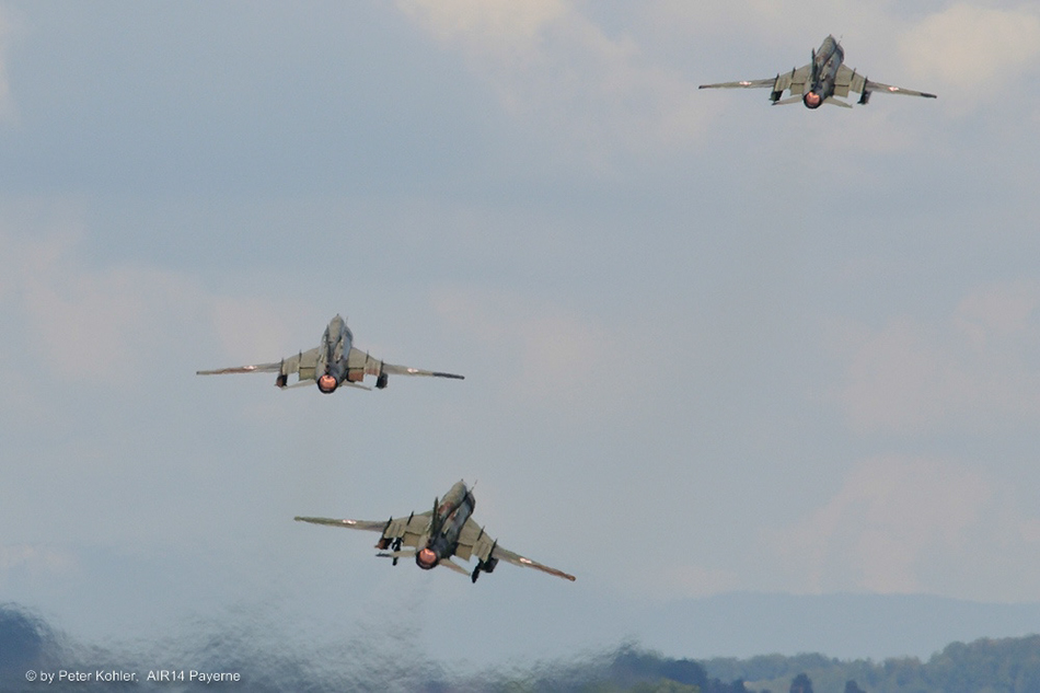 %_tempFileNamecomp_Air14_D300s%20115-%